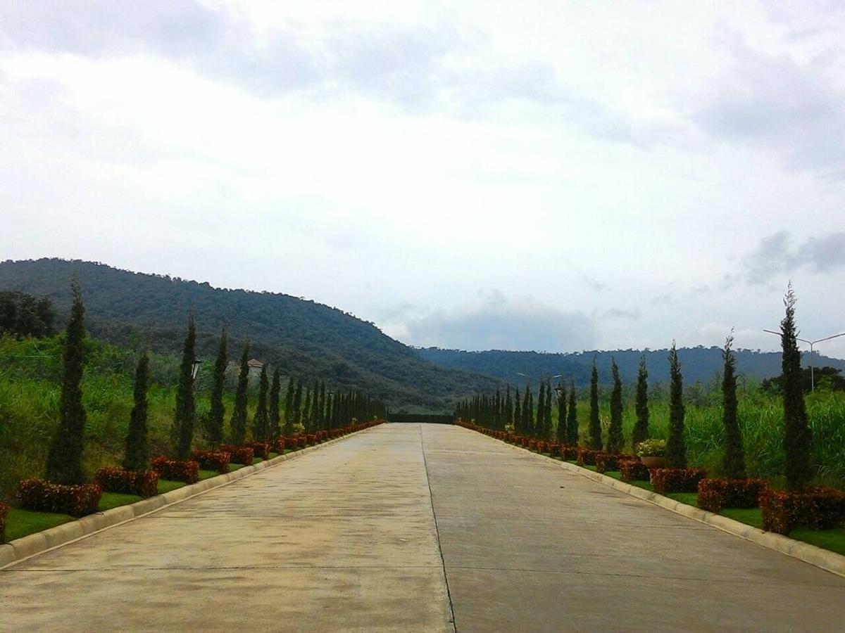 Samerdrow Khao Yai Mu Si Exterior photo